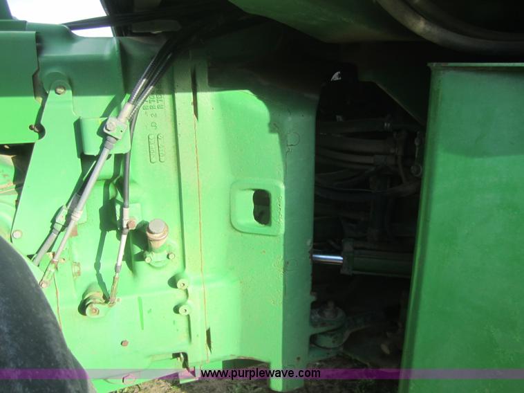 image for item B5738 1984 John Deere 8650 4WD tractor