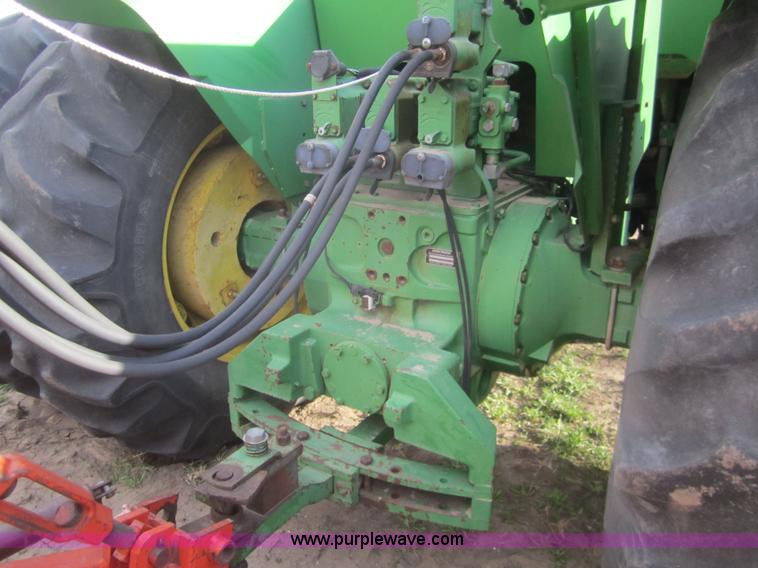image for item B5738 1984 John Deere 8650 4WD tractor