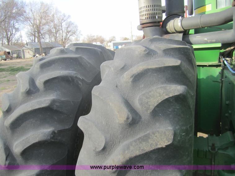 image for item B5738 1984 John Deere 8650 4WD tractor