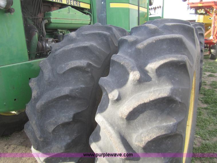 image for item B5738 1984 John Deere 8650 4WD tractor