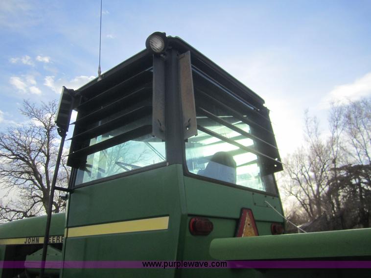 image for item B5738 1984 John Deere 8650 4WD tractor