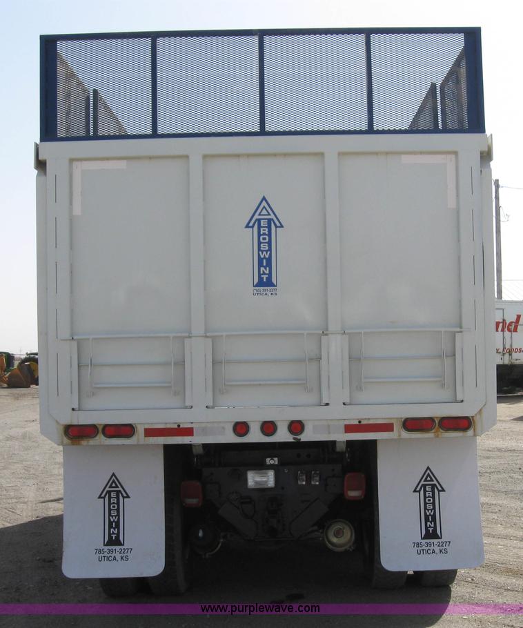 image for item B5743 1988 Peterbilt 377 silage truck