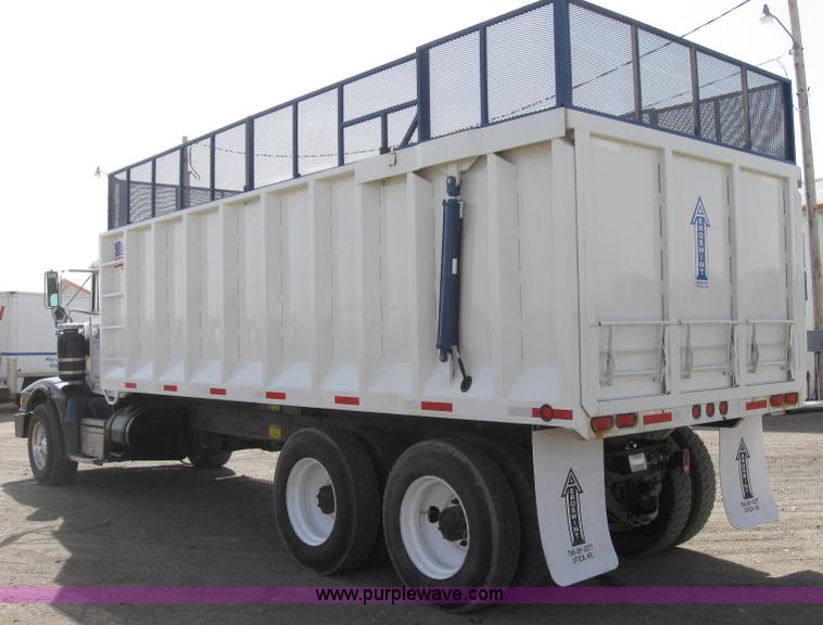 image for item B5743 1988 Peterbilt 377 silage truck