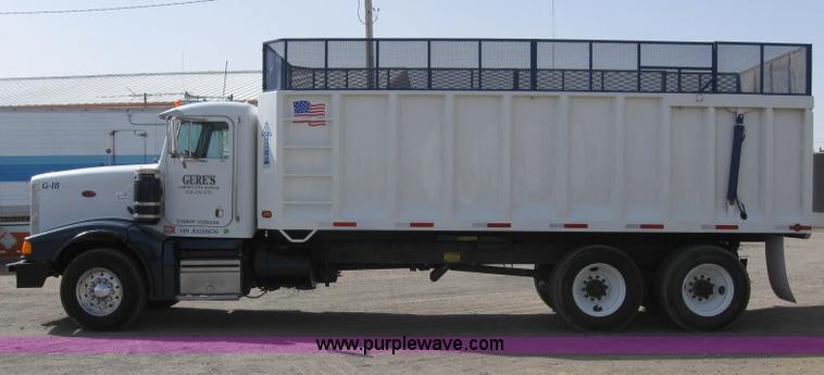 image for item B5743 1988 Peterbilt 377 silage truck