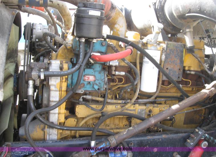 image for item B5743 1988 Peterbilt 377 silage truck