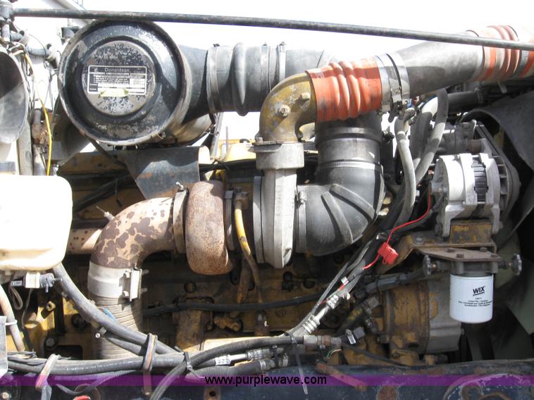 image for item B5743 1988 Peterbilt 377 silage truck