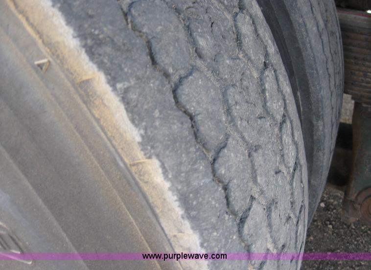 image for item B5743 1988 Peterbilt 377 silage truck