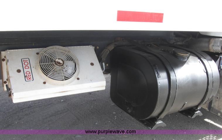 image for item B5743 1988 Peterbilt 377 silage truck