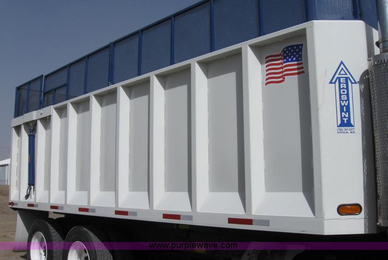 image for item B5743 1988 Peterbilt 377 silage truck