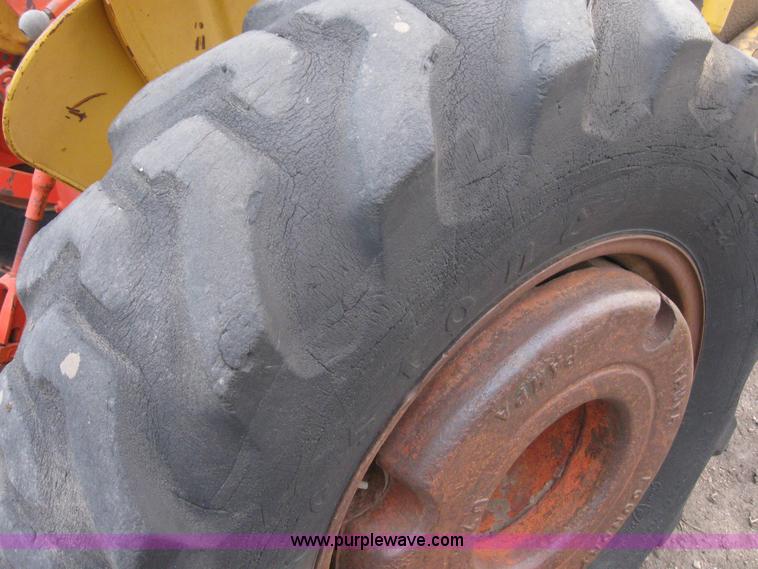 image for item B5745 Case 530 loader tractor