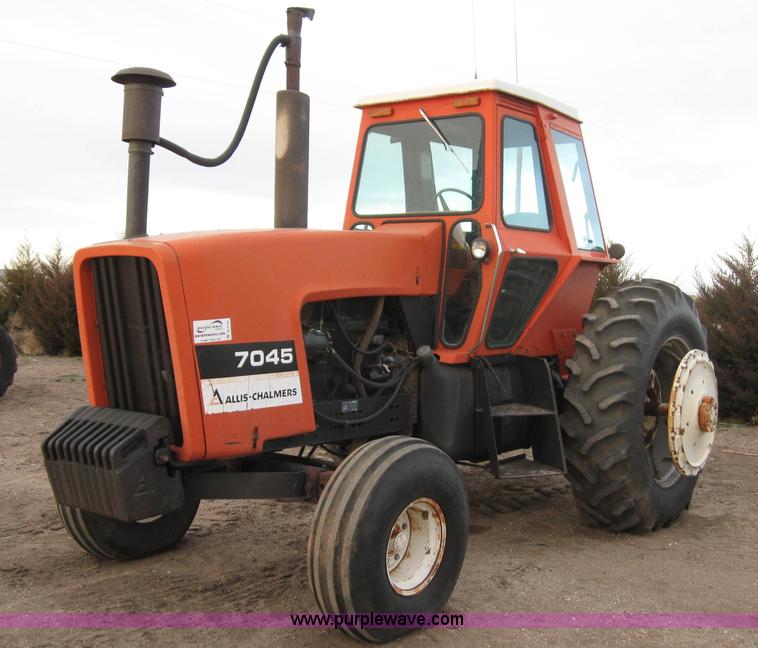 image for item B5746 Allis-Chalmers 7045 tractor
