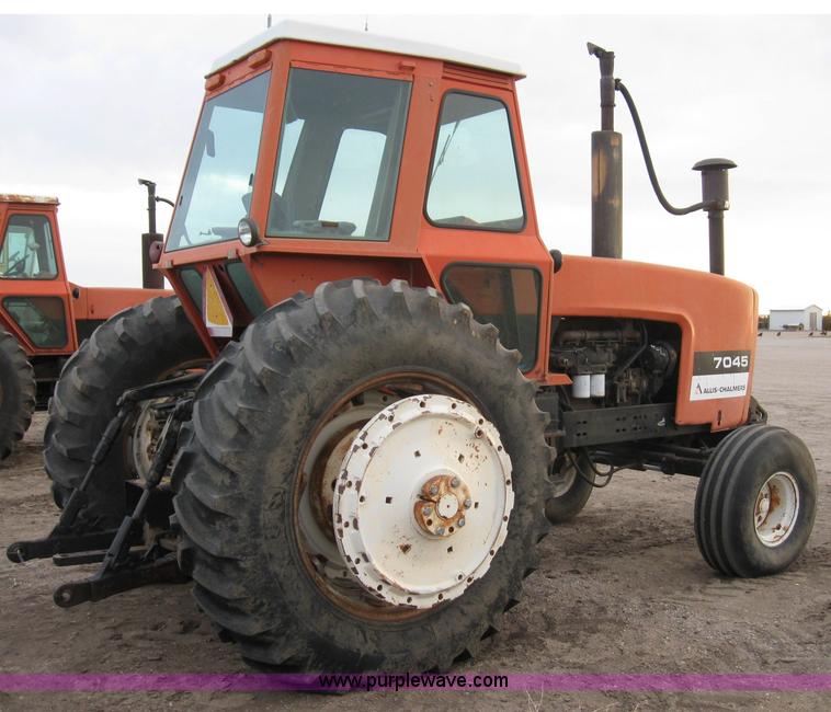 image for item B5746 Allis-Chalmers 7045 tractor