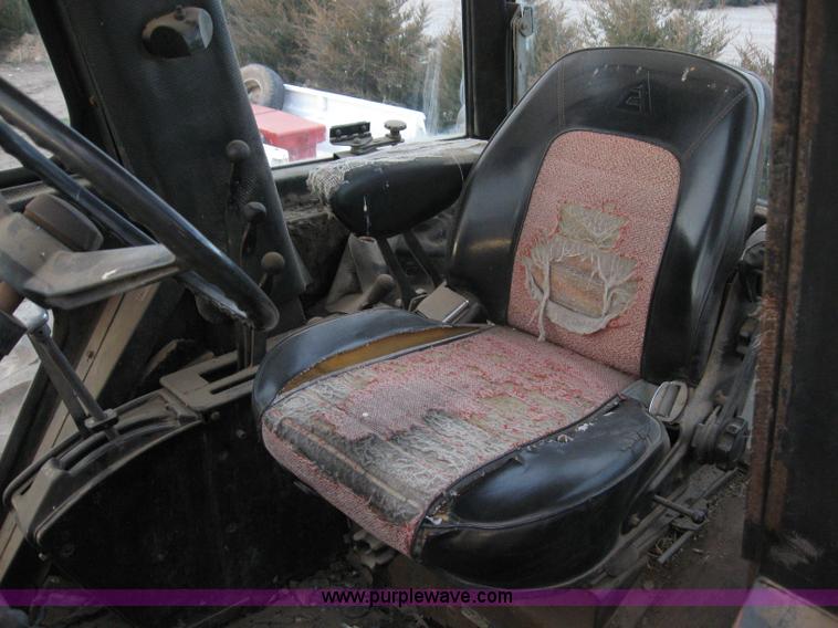 image for item B5746 Allis-Chalmers 7045 tractor