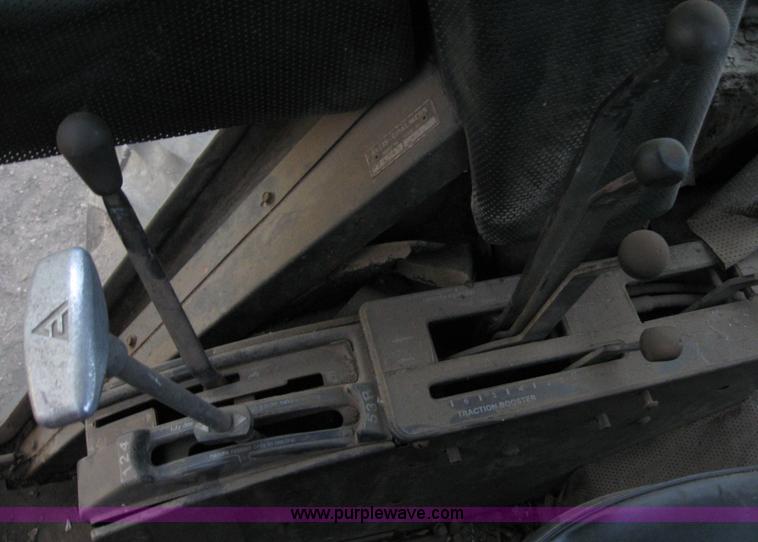 image for item B5746 Allis-Chalmers 7045 tractor