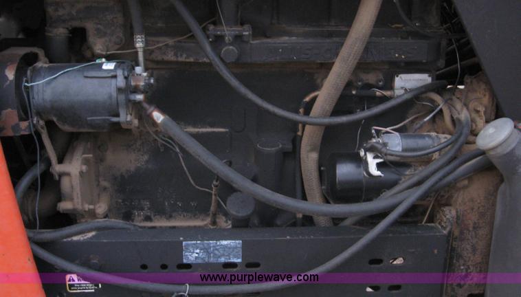 image for item B5746 Allis-Chalmers 7045 tractor