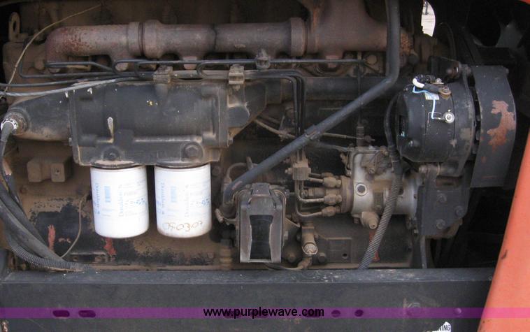 image for item B5746 Allis-Chalmers 7045 tractor