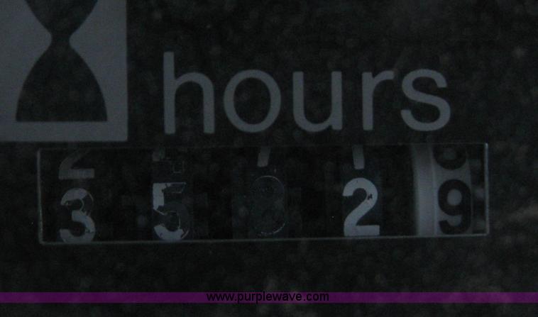 image for item B5747 Allis-Chalmers 7020 tractor