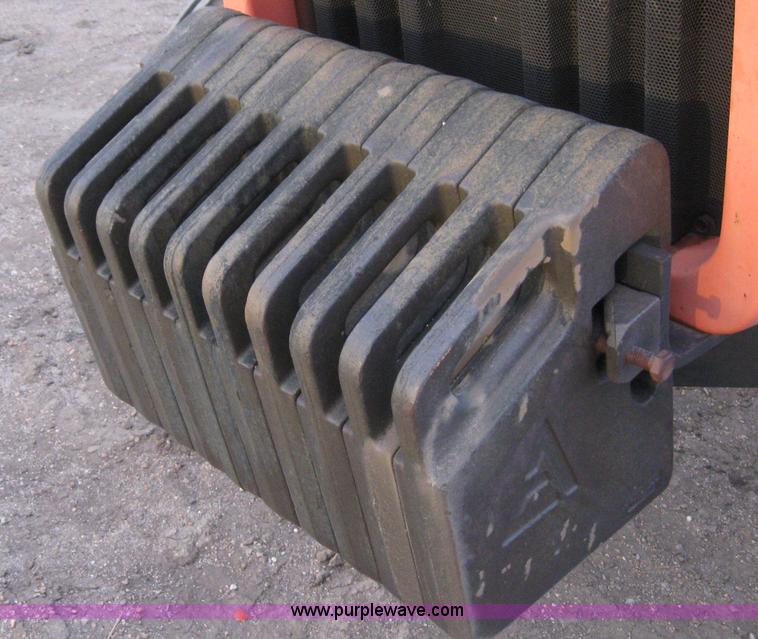 image for item B5747 Allis-Chalmers 7020 tractor