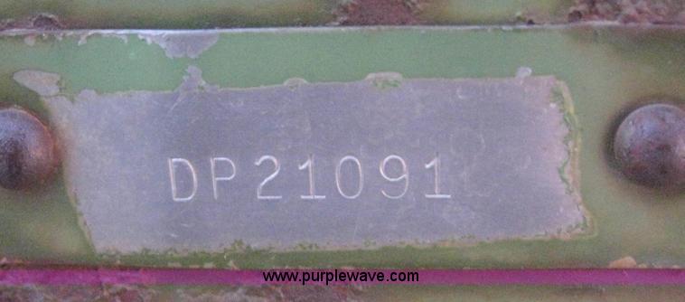 image for item B5748 John Deere 95 combine