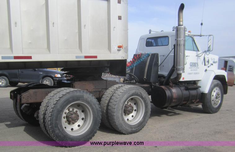 image for item B5762 1980 GMC Brigadier semi