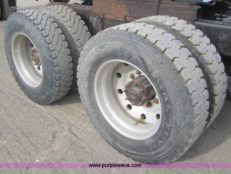 image for item B5762 1980 GMC Brigadier semi