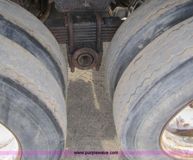 image for item B5763 1979 Dorsey 30' end dump trailer