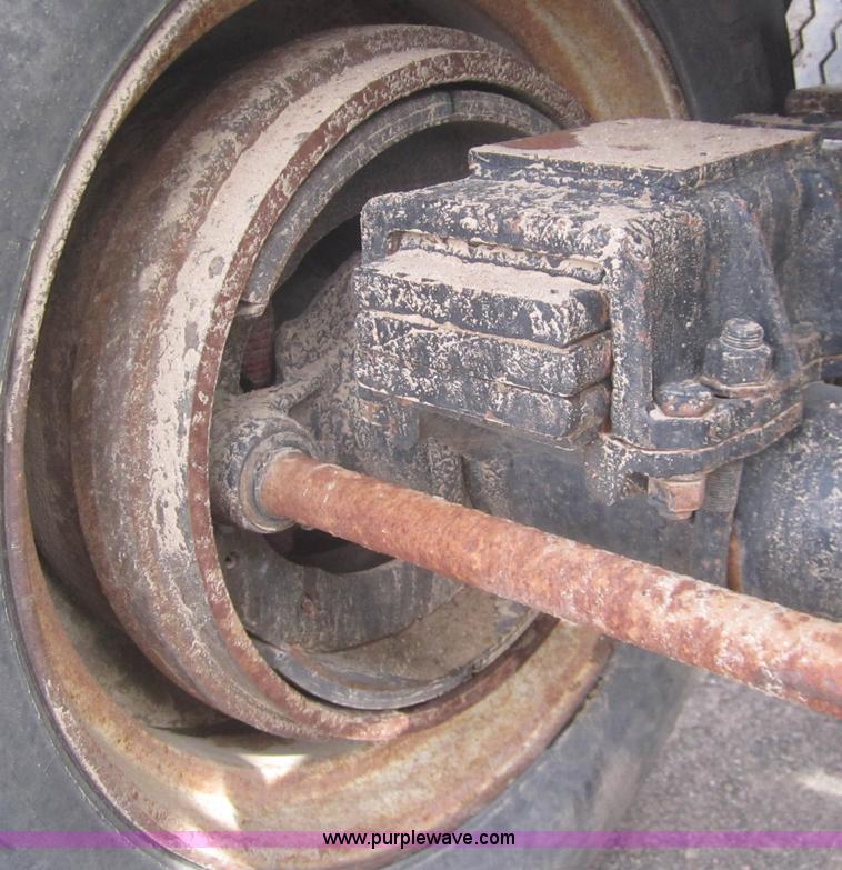 image for item B5763 1979 Dorsey 30' end dump trailer