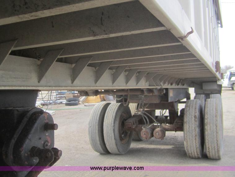 image for item B5763 1979 Dorsey 30' end dump trailer