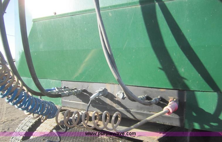 image for item B5764 2005 Aeroswint Side Chuter 35' side dump silage trailer