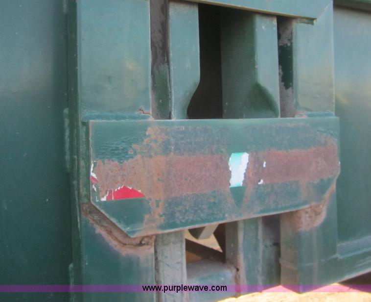 image for item B5764 2005 Aeroswint Side Chuter 35' side dump silage trailer