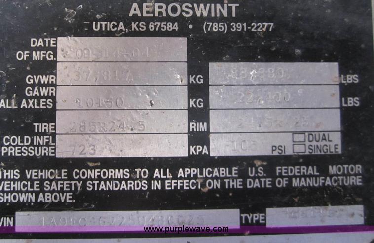 image for item B5764 2005 Aeroswint Side Chuter 35' side dump silage trailer