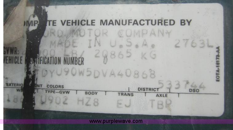 image for item B5766 1983 Ford LT9000 semi