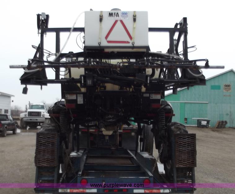 image for item B6272 2005 AGCO Spra-Coupe 4450 with trailer