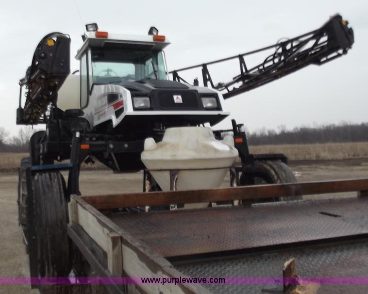 image for item B6272 2005 AGCO Spra-Coupe 4450 with trailer