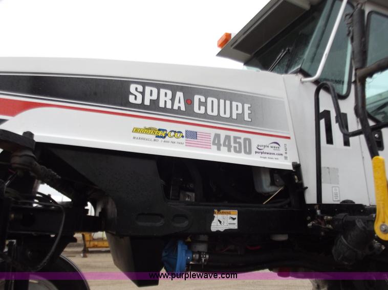 image for item B6272 2005 AGCO Spra-Coupe 4450 with trailer