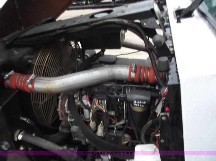 image for item B6272 2005 AGCO Spra-Coupe 4450 with trailer