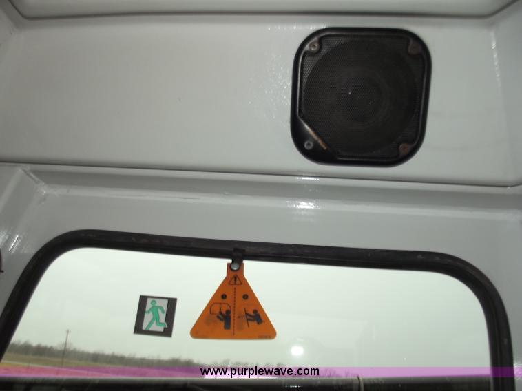 image for item B6272 2005 AGCO Spra-Coupe 4450 with trailer