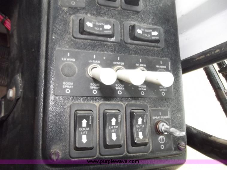 image for item B6272 2005 AGCO Spra-Coupe 4450 with trailer