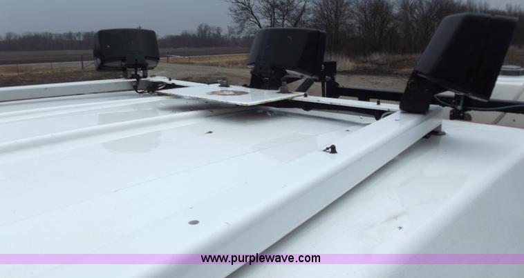 image for item B6272 2005 AGCO Spra-Coupe 4450 with trailer