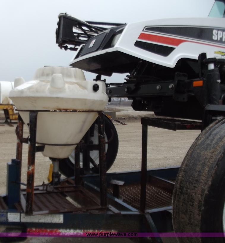 image for item B6272 2005 AGCO Spra-Coupe 4450 with trailer