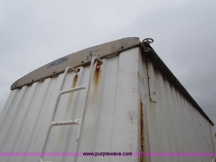 image for item B7139 2001 Jet 40' double hopper grain trailer