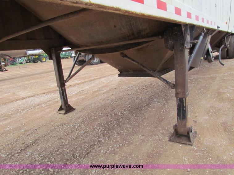 image for item B7139 2001 Jet 40' double hopper grain trailer