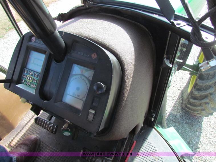 image for item B7142 1992 John Deere 4560 MFWD tractor