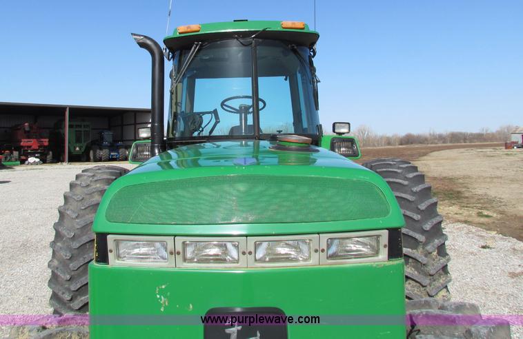 image for item B7142 1992 John Deere 4560 MFWD tractor