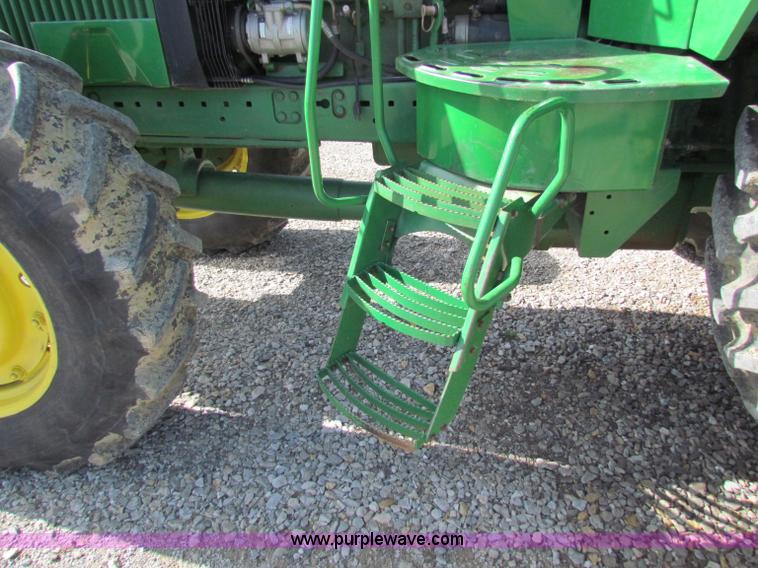 image for item B7142 1992 John Deere 4560 MFWD tractor