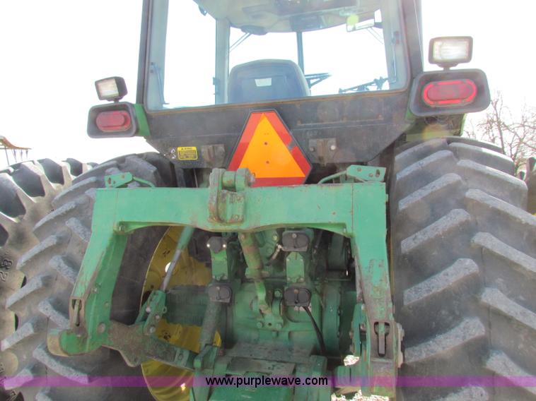 image for item B7142 1992 John Deere 4560 MFWD tractor