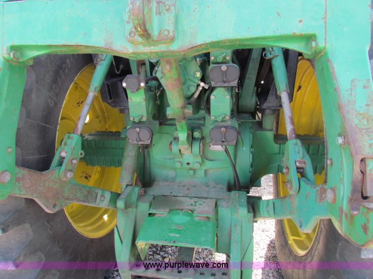 image for item B7142 1992 John Deere 4560 MFWD tractor