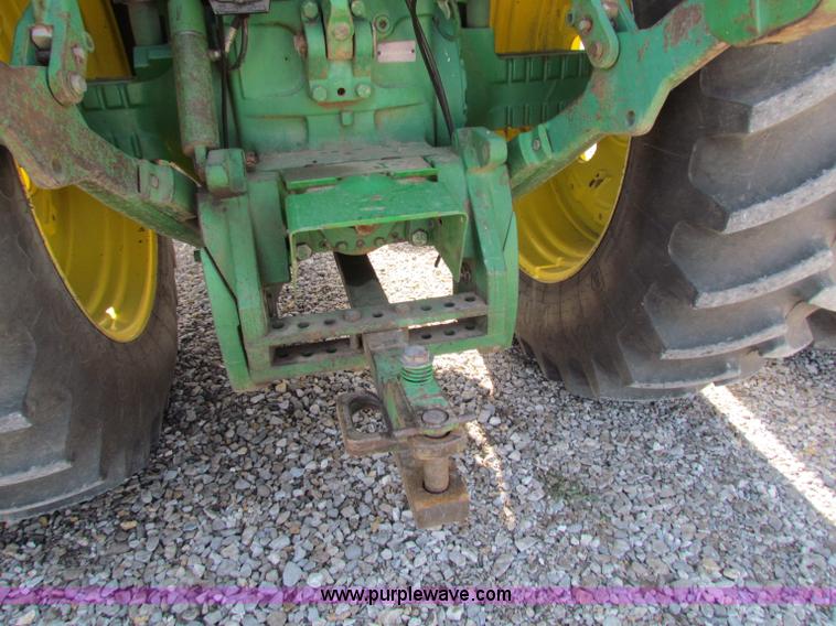 image for item B7142 1992 John Deere 4560 MFWD tractor