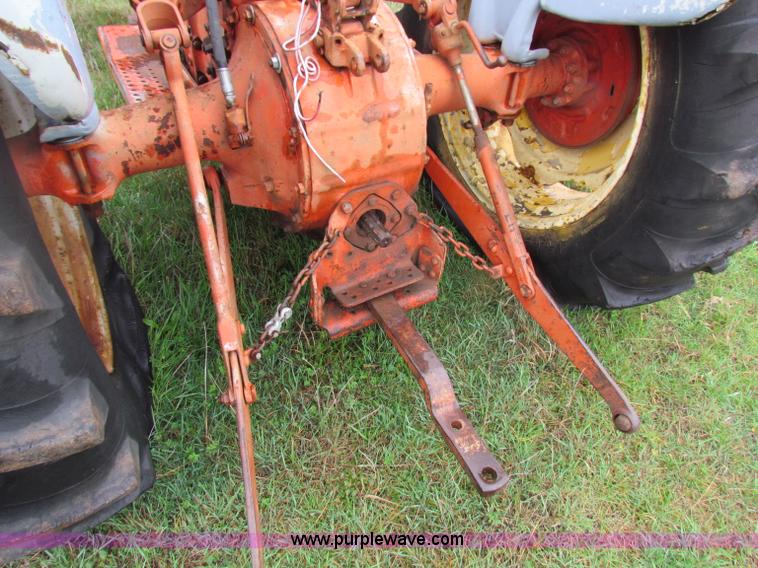 image for item B7173 Ford 801 tractor