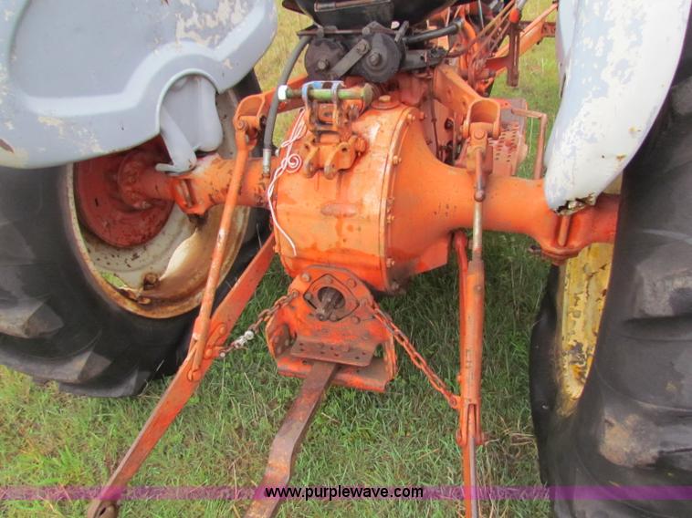 image for item B7173 Ford 801 tractor